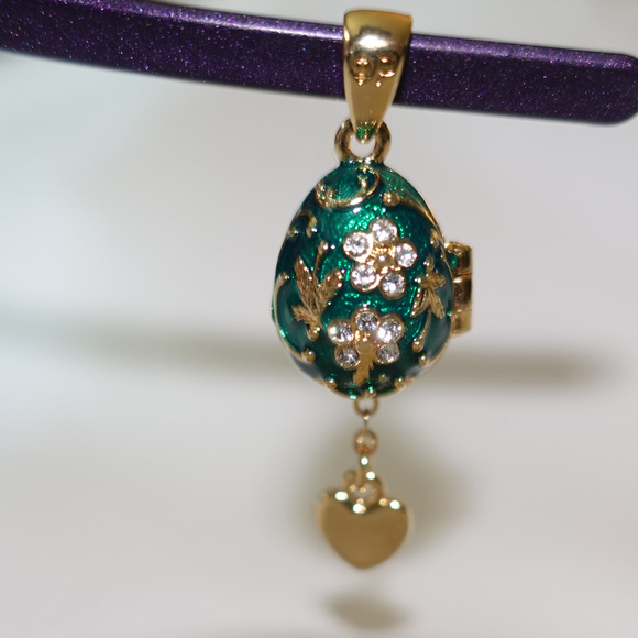 Jewelry - Russian Faberge Style Egg Locket/Pendant